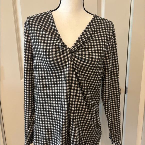 Old Navy gingham black and white soft long sleeve top size L - Picture 3 of 16